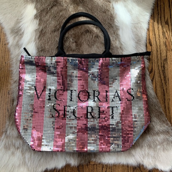 VICTORIA’s SECRET BAG with SEQUINS - Picture 2 of 5